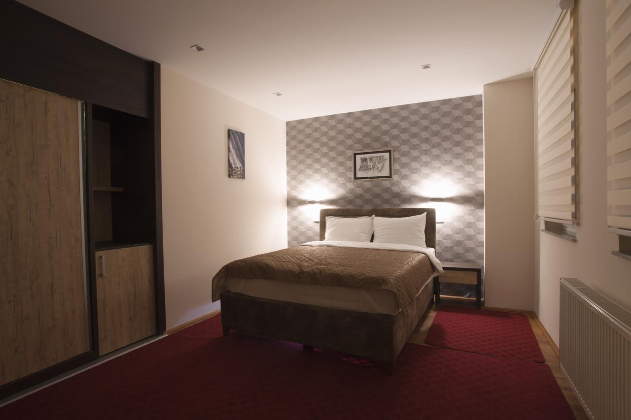 Apartmani Brocat Novi Pazar Exteriör bild